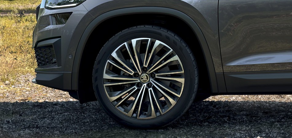 Close up of the Kodiaq alloy wheels.