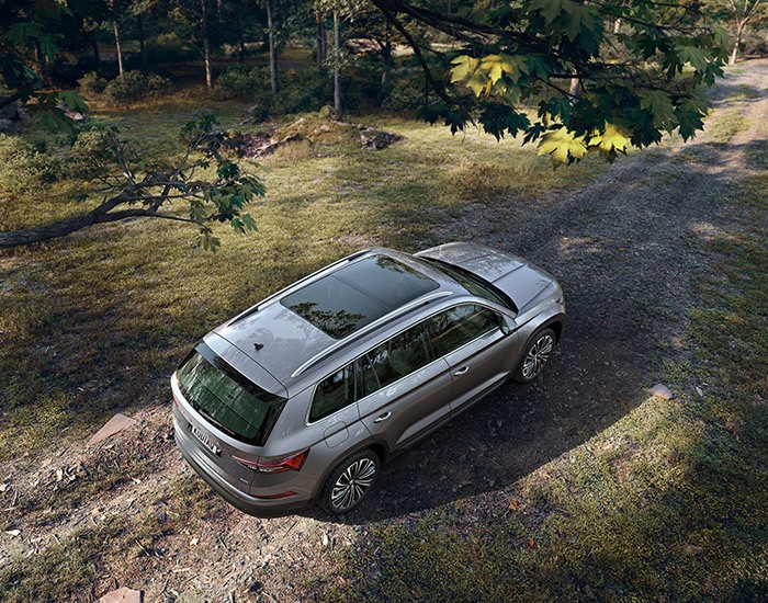 top down view of a Kodiaq with panoramic view